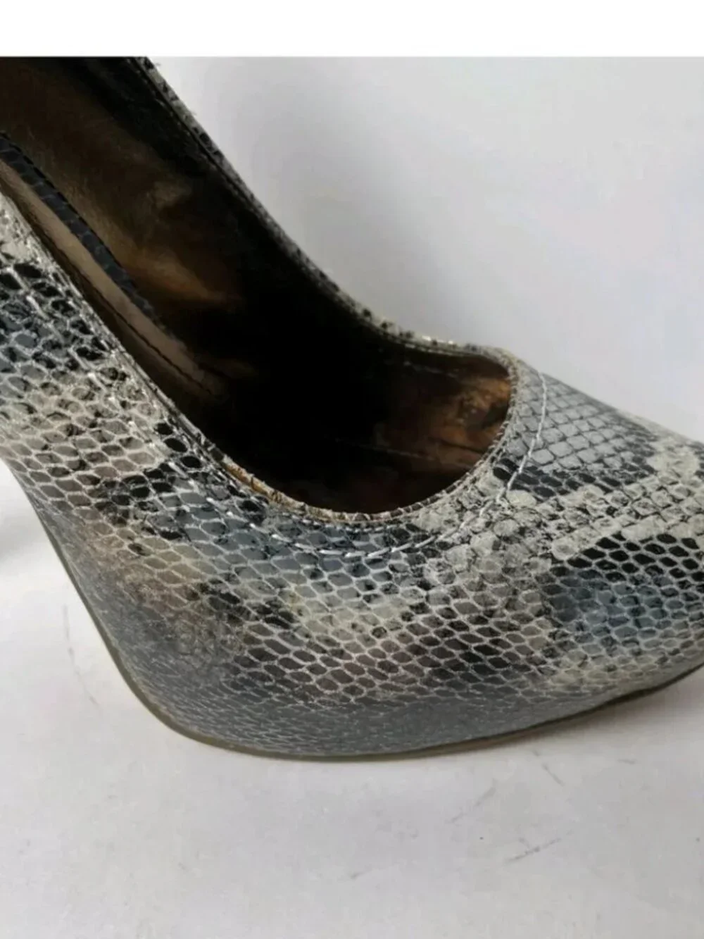 Steve Madden Snakeskin Platform Pumps Size 10 Stiletto High Heels